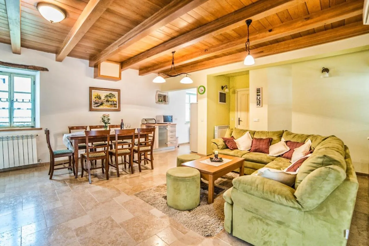 Villa Bubani 0*,  Kroatië